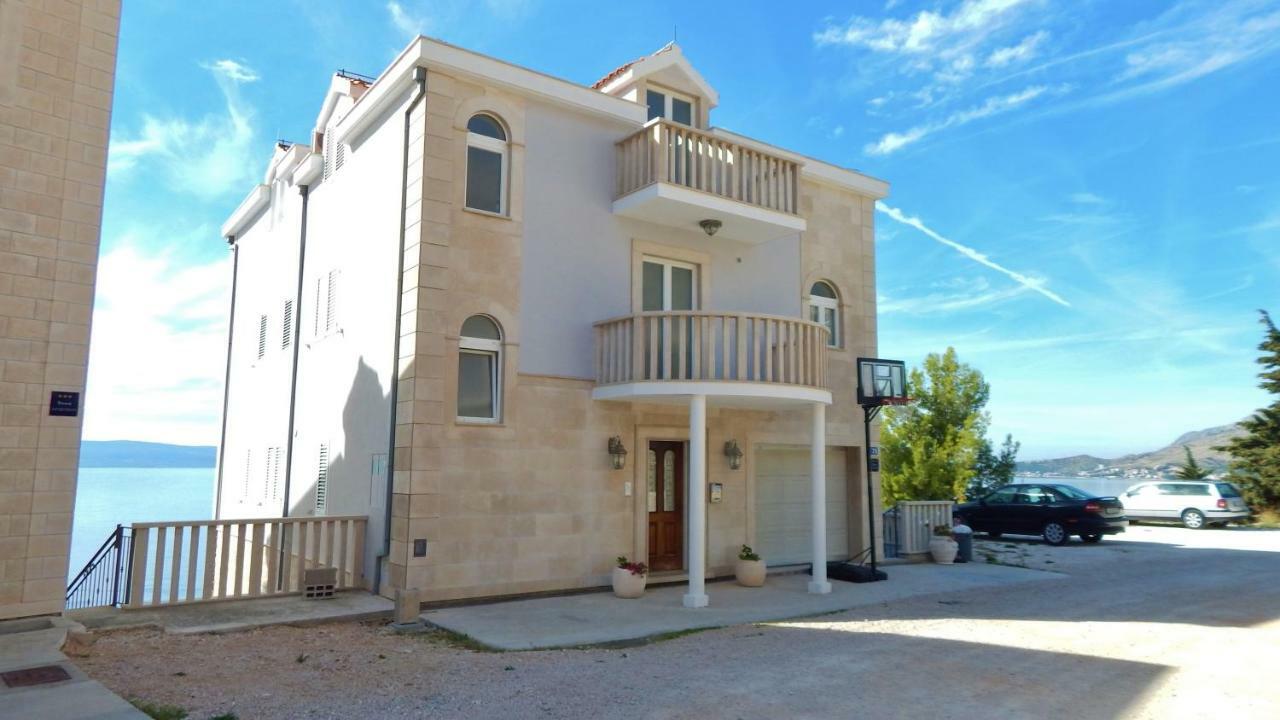 Seafront Apartments Nemira Omiš Exterior foto