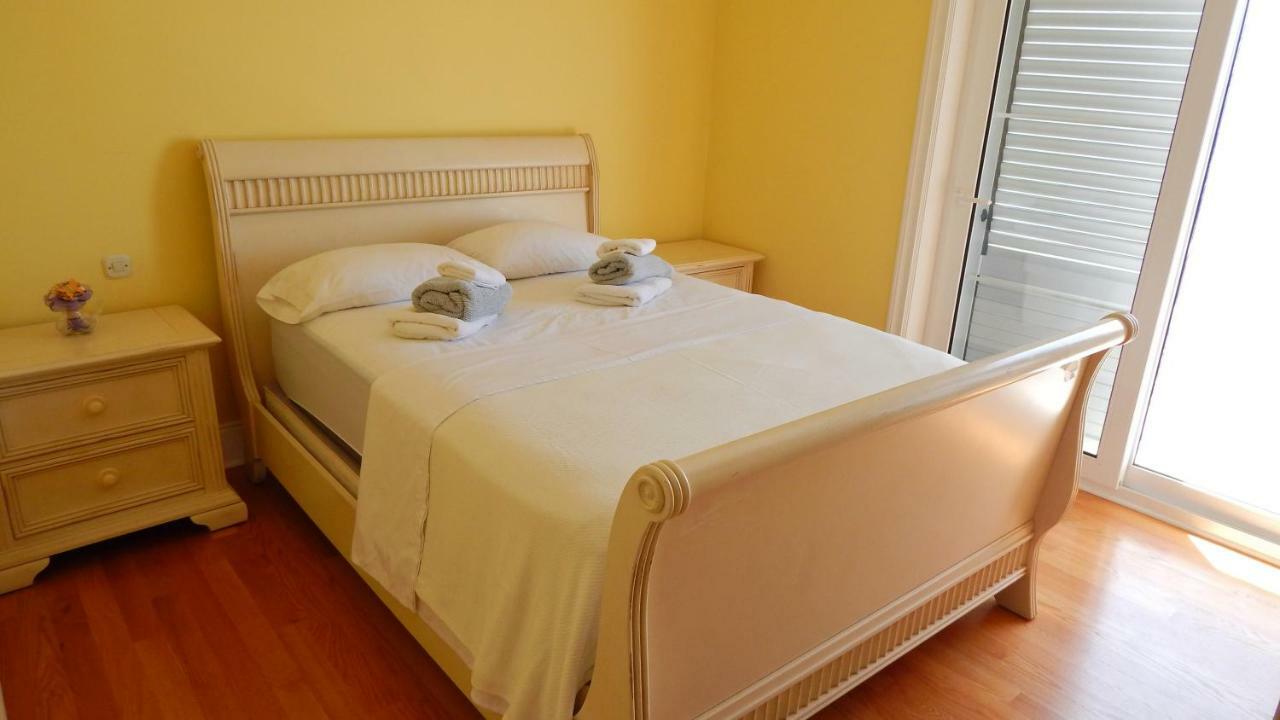 Seafront Apartments Nemira Omiš Exterior foto